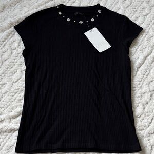 🆕Zara Black Floral Embellished Tee. Black, size L
